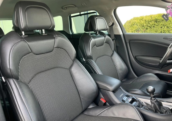 Citroen C5 cena 39900 przebieg: 222000, rok produkcji 2013 z Koniecpol małe 497
